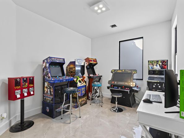 4265 SW 185th Avenue, Miramar FL 33029