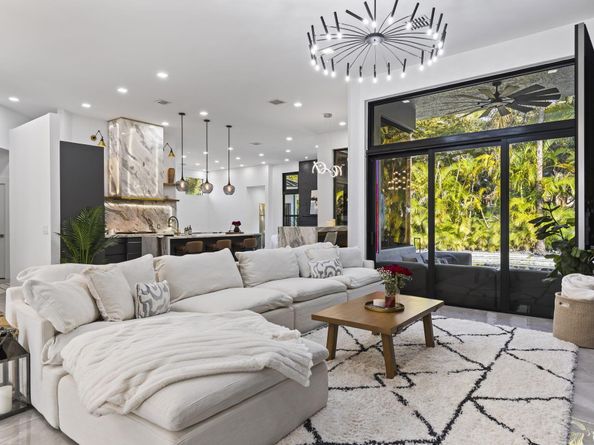 4265 SW 185th Avenue, Miramar FL 33029