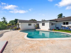 4916 Buchanan St, Hollywood FL 33021