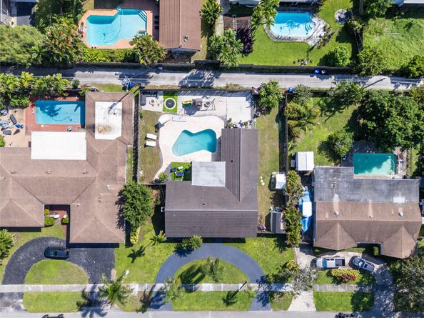 4916 Buchanan St, Hollywood FL 33021