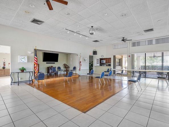 6369 Lakemont Circle, Greenacres FL 33463