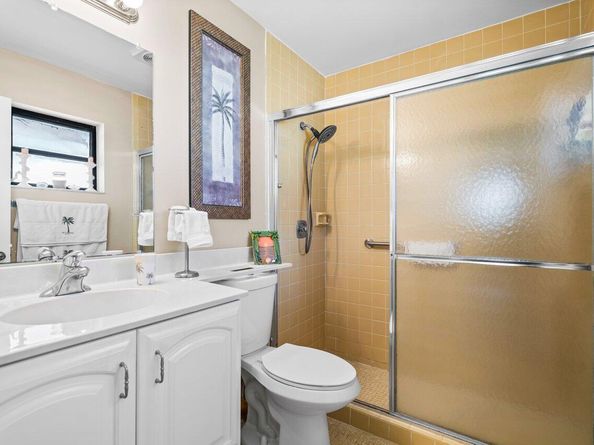 6369 Lakemont Circle, Greenacres FL 33463