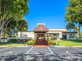 6369 Lakemont Circle, Greenacres FL 33463