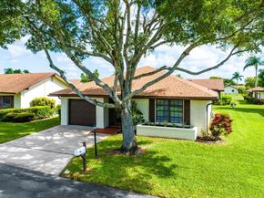 6369 Lakemont Circle, Greenacres FL 33463