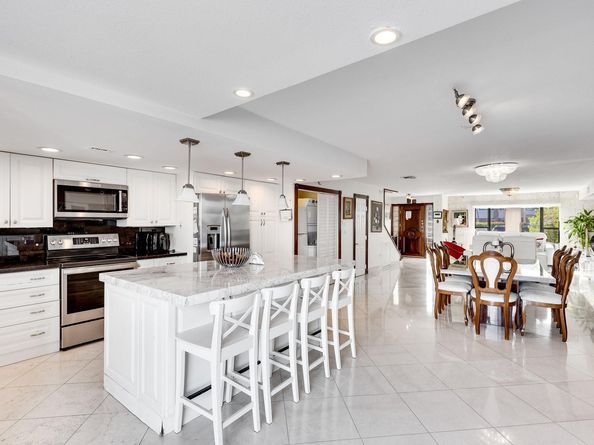 16503 NE 27th Pl 19, North Miami Beach FL 33160