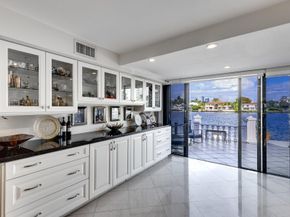 16503 NE 27th Pl 19, North Miami Beach FL 33160