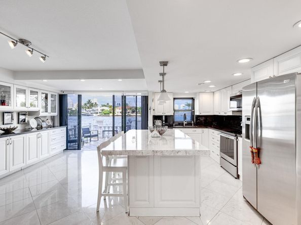16503 NE 27th Pl 19, North Miami Beach FL 33160