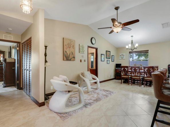 10438 Pippin Lane, Royal Palm Beach FL 33411