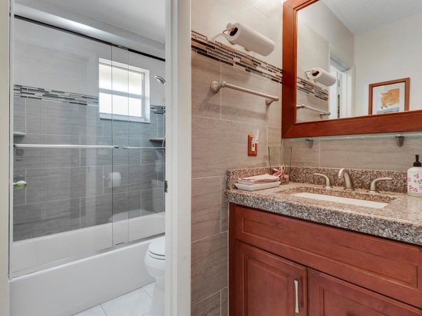 10438 Pippin Lane, Royal Palm Beach FL 33411