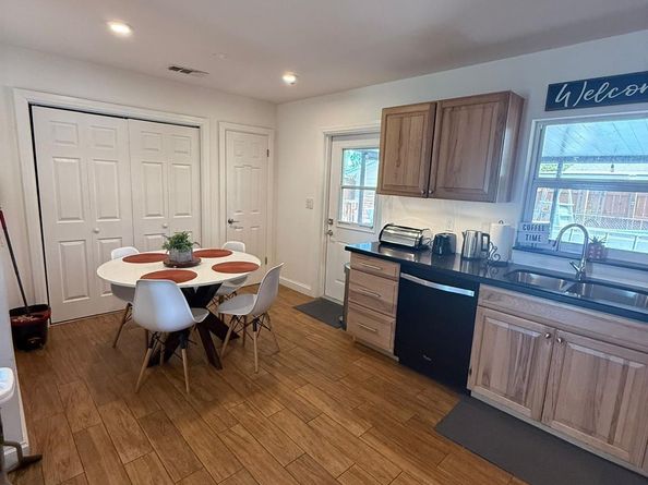 541 NE 58th Ct, Oakland Park FL 33334