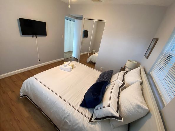 541 NE 58th Ct, Oakland Park FL 33334