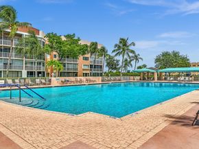 7377 Granville Dr 311, Fort Lauderdale FL 33321