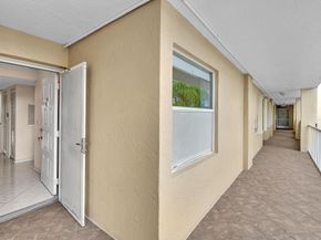 7377 Granville Dr 311, Fort Lauderdale FL 33321