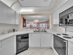 7377 Granville Dr 311, Fort Lauderdale FL 33321