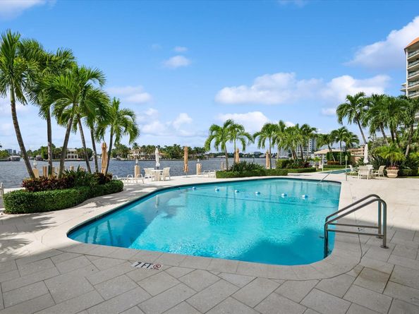 215 N Birch Rd 2B, Fort Lauderdale FL 33304