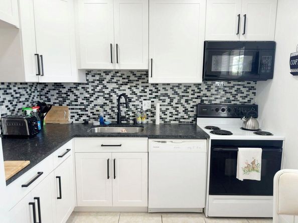 7505 NW 5th Pl 203, Margate FL 33063