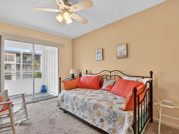 Undisclosed Address #RX-11134018, Boca Raton FL 33434