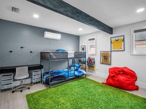 2212 NE 32nd Ave, Fort Lauderdale FL 33305