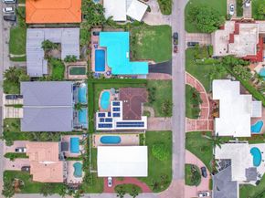 2212 NE 32nd Ave, Fort Lauderdale FL 33305