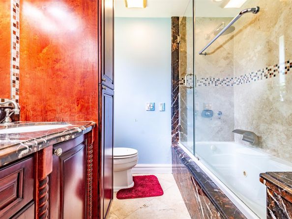 2484 NW 88th Ter, Coral Springs FL 33065