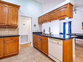 2484 NW 88th Ter, Coral Springs FL 33065