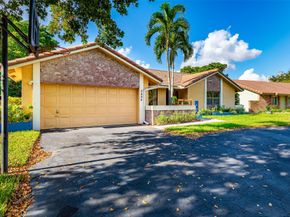 2484 NW 88th Ter, Coral Springs FL 33065