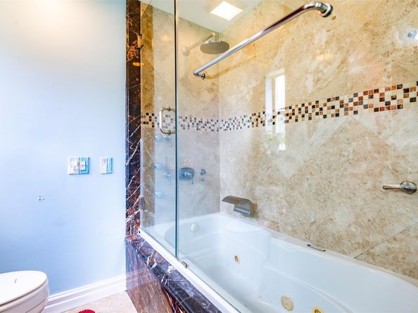 2484 NW 88th Ter, Coral Springs FL 33065