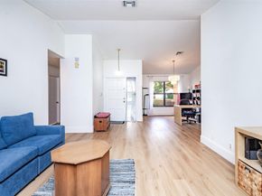 2484 NW 88th Ter, Coral Springs FL 33065