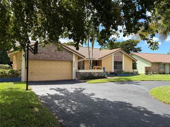 2484 NW 88th Ter