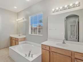 85 Stoney Dr, Palm Beach Gardens FL 33410