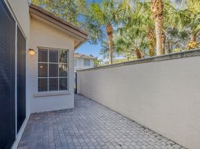 85 Stoney Dr, Palm Beach Gardens FL 33410