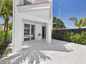 621 SW 5 Place, Fort Lauderdale FL 33315