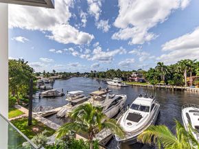 621 SW 5 Place, Fort Lauderdale FL 33315