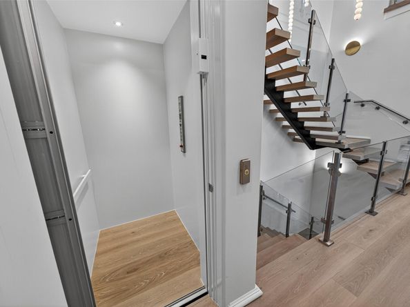 621 SW 5 Place, Fort Lauderdale FL 33315