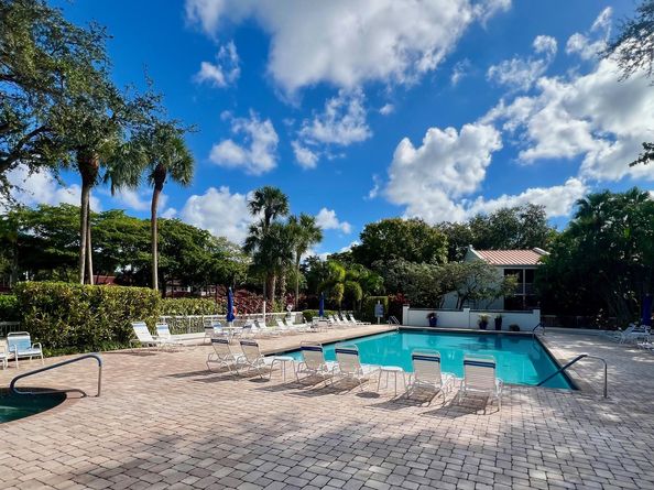 4126 W Palm Aire Dr 262D, Pompano Beach FL 33069