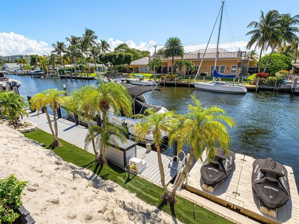 1540 SE 9th St, Deerfield Beach FL 33441