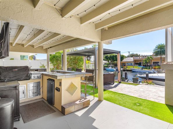 1540 SE 9th St, Deerfield Beach FL 33441