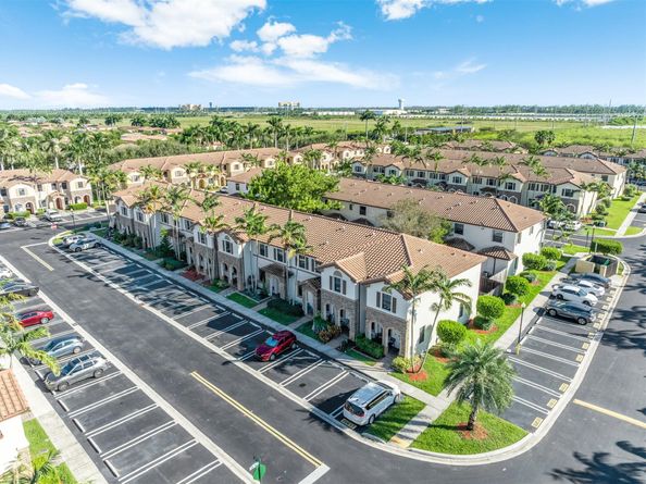 3216 SE 6th St, Homestead FL 33033