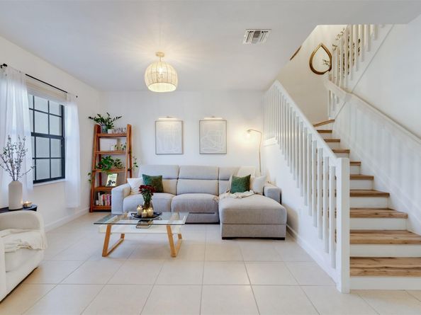 3216 SE 6th St, Homestead FL 33033