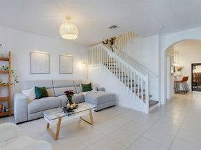 3216 SE 6th St, Homestead FL 33033