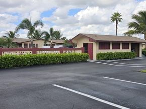 2950 E Crosley Dr I, West Palm Beach FL 33415