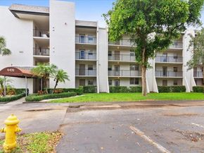 9470 Poinciana Pl 103, Davie FL 33324