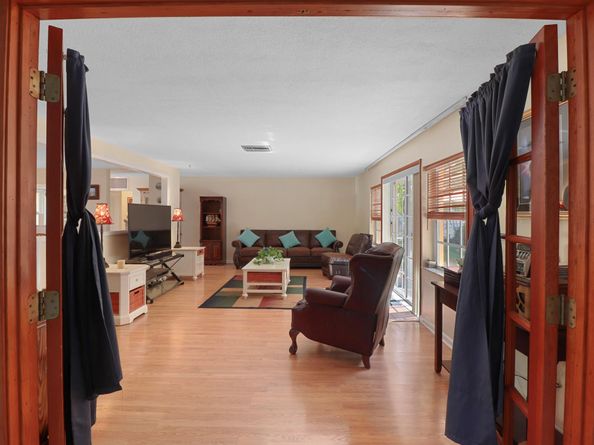 310 Wilma Circle, Riviera Beach FL 33404