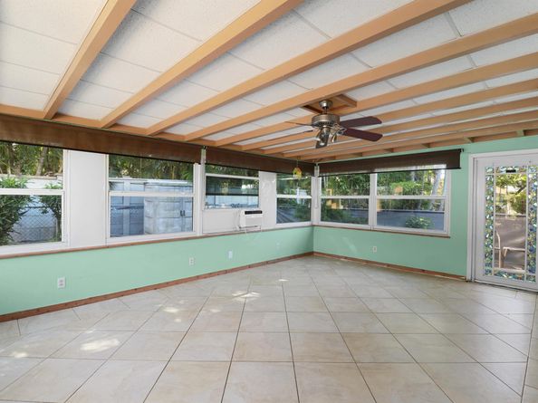 310 Wilma Circle, Riviera Beach FL 33404