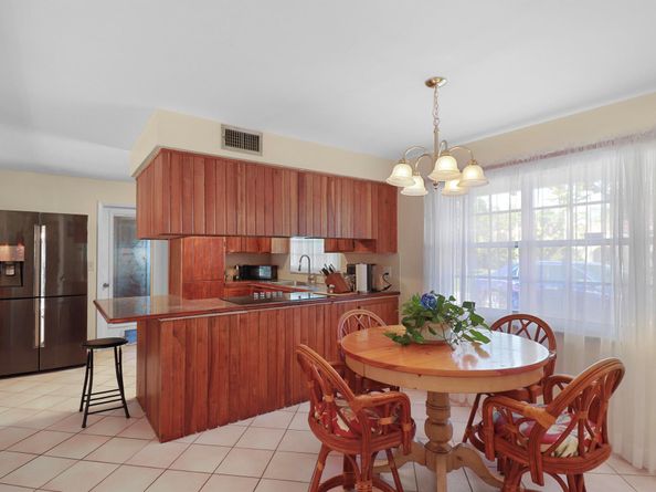 310 Wilma Circle, Riviera Beach FL 33404