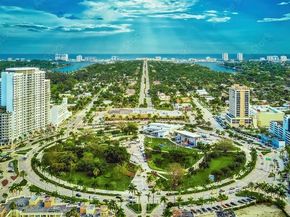 1230 Hollywood Blvd, Hollywood FL 33019