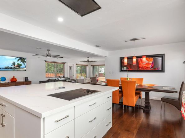 1230 Hollywood Blvd, Hollywood FL 33019