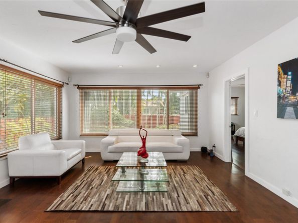 1230 Hollywood Blvd, Hollywood FL 33019