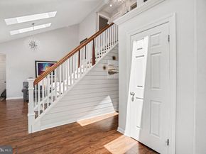 944 Hedgerow Court, Blue Bell PA 19422