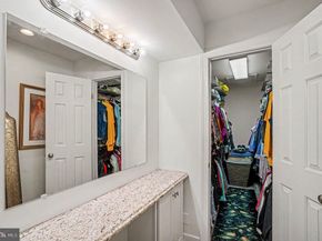 944 Hedgerow Court, Blue Bell PA 19422